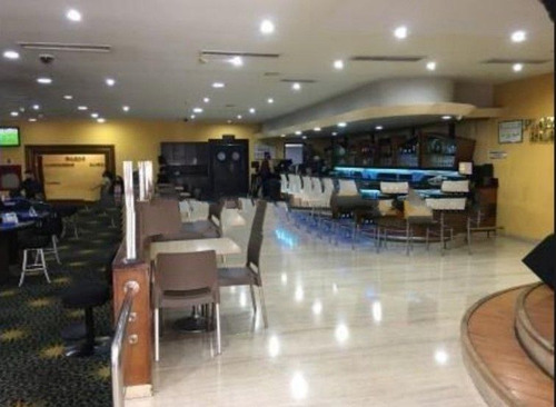 Venta De Lujoso Local Comercial En Porlamar Isla De Margarita. (f.r)