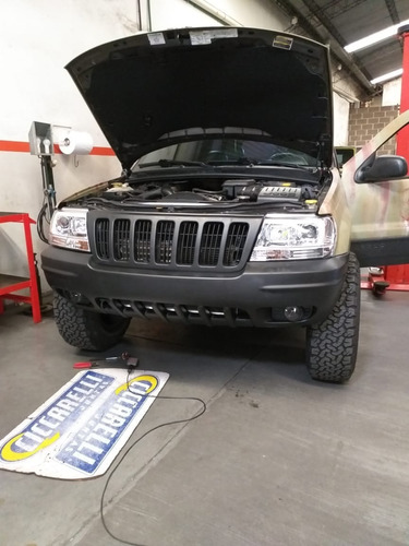 Jeep Grand Cherokee Laredo 2001