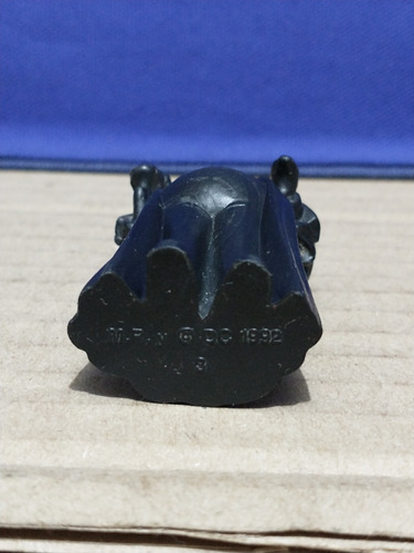 El Pingüino Pies Cerrados Batman Return Sonric's 1992 (Usado)