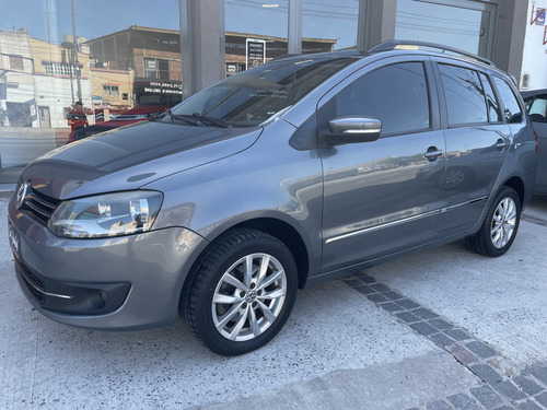 Volkswagen Suran 1.6 Highline 101cv