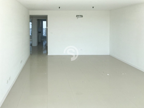 Apartamento 2 Dormitorios, Punta Del Este, Playa Mansa, Venta- Ref: 4358