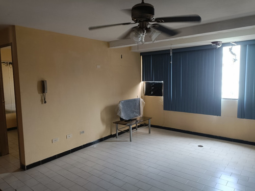 Apartamento En Venta Urbanización Caribe