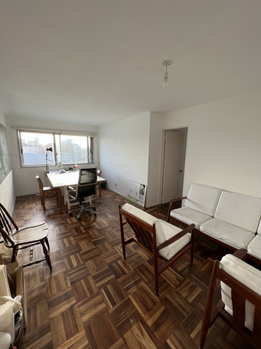 Vende Apartamento 2 Dormitorios En Punta Carretas