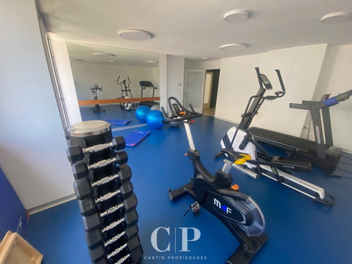 Amplio Penthouse Con Gran Vista En Pedro De Valdivia