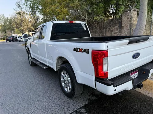 Ford F-250 6.7l Super Duty Cab Dob Diesel 4x4 At