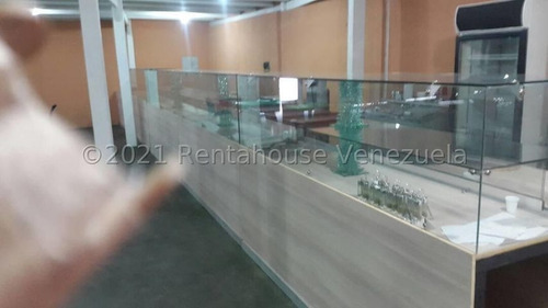 Imagen 5 de 30 de Local En Venta En El Oeste De Barquisimeto Lara 0-4-2-4-5-9-3-7-5-4-2 Avenida De Alto Trafico De La Zona Rent-a-house