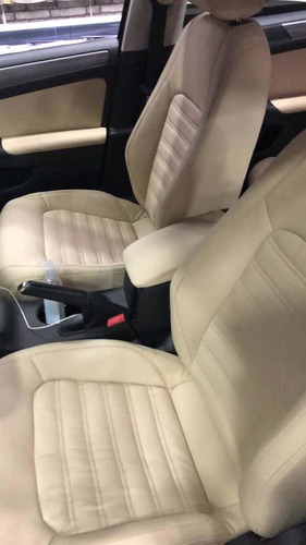 Volkswagen Jetta 2.0 Tsi Highline 4p 2011