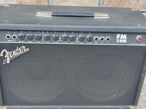 Amplificador Fender Para Guitarra Modelo Fm 210r (Usado)