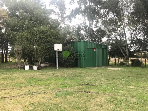 Chacra A 15 Minutos De Punta Del Este. 3 Dormitorios, Casita De Huespedes, Capacidad 10 Personas- Ref: 176