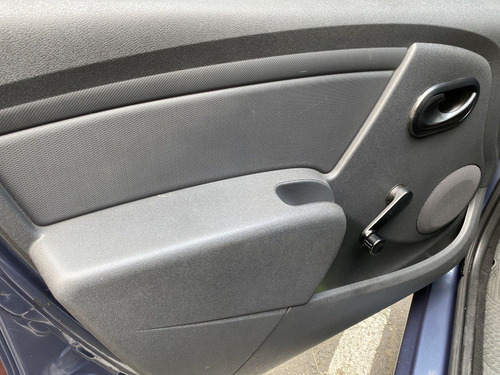 Imagen 15 de 25 de Renault Logan Familier 2012