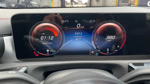 Mercedes-Benz Clase CLA 1.3 Cla 180 Amg Line At