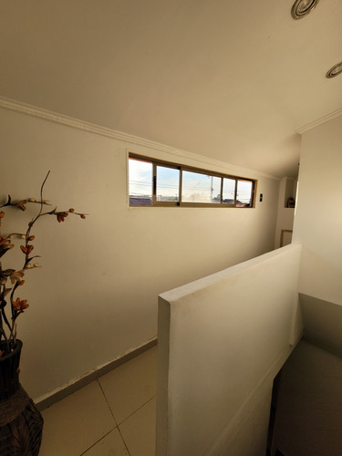 Casa A Pasos Del Metro Monte Tabor