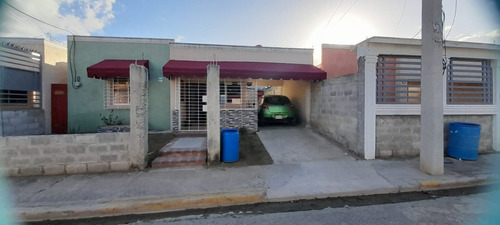 Vendo Casa En Hato Nuevo Mano Guayabo, Santo Domingo Oeste, República Dominicana