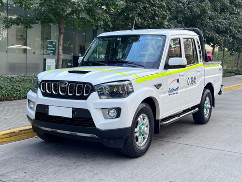 Mahindra Pik-Up DCAB CRDE MT 4X4 2.2