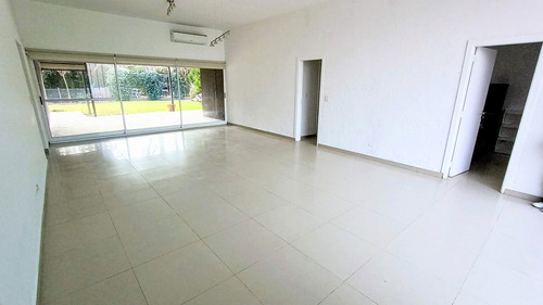 Casa En Venta En Haras Santa Maria, Escobar, G.b.a. Zona Norte