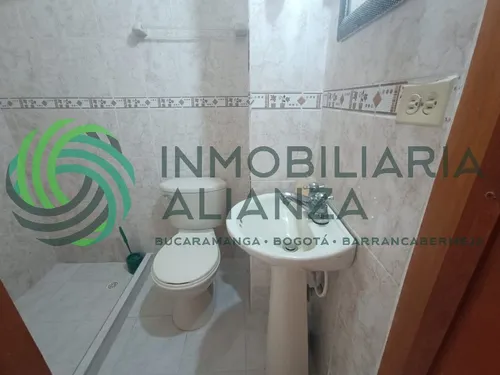 Casa En Arriendo En Pueblo Nuevo. Cod A17010