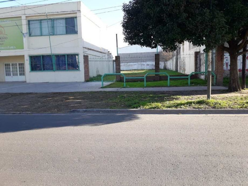 Imagen 4 de 14 de Inmueble Comercial En Venta En Ituzaingo Sur