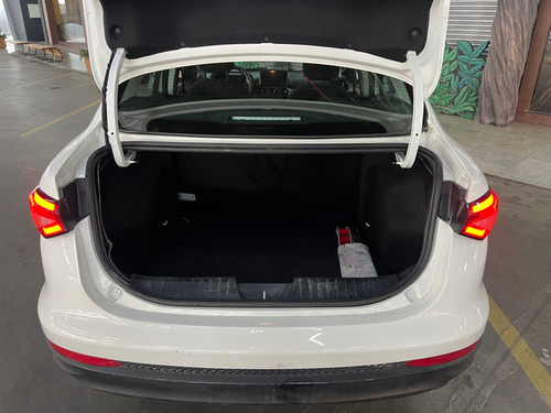 Fiat Cronos 1.0 Flex 4p