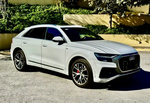 Audi Q8 3.0 55 TFSI SLine Quattro 340hp