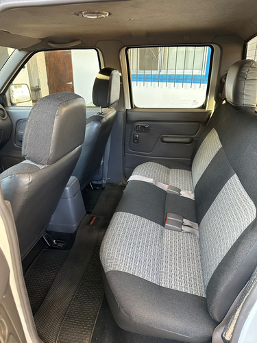 Nissan NP300 2.5 Cabina Doble 133cv 4x2