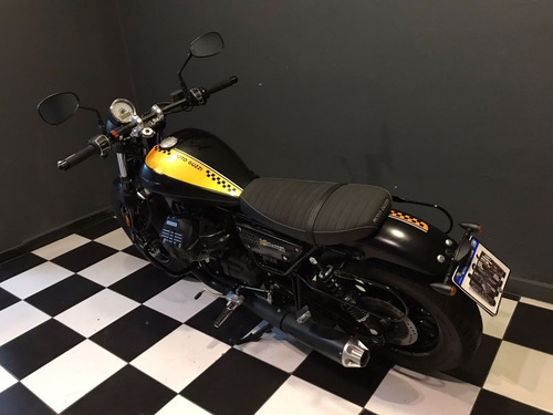 Imagen 7 de 18 de Moto Guzzi 900 V9 Bobber No Ducati 400 800 Icon