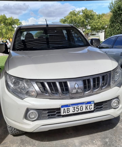 Mitsubishi L200 2.4 Di-d High Power 181cv Cuero 2017