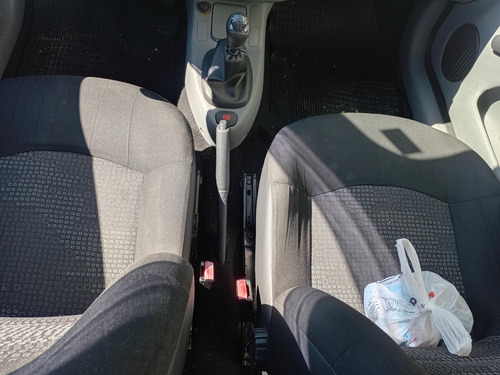 Renault Clio 1.0 16v Campus Hi-flex 5p