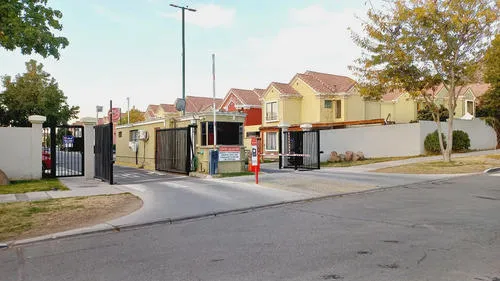 Imagen 1 de 14 de Casa En Condominio En Venta Ciudad De Los Valles Pudahuel