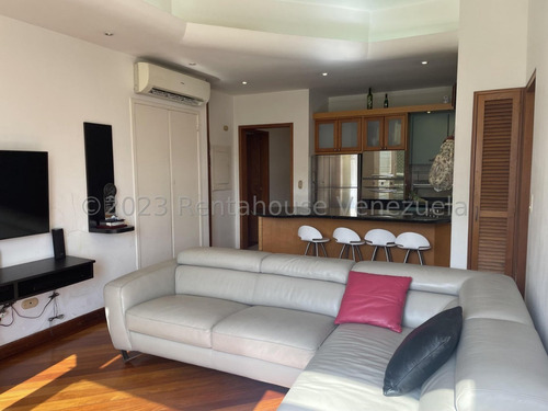 Apartamento En Venta En El Rosal 24-2601