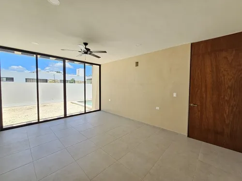 ¡una Planta! Casa En Venta En Zona Country Al Norte De Mérida