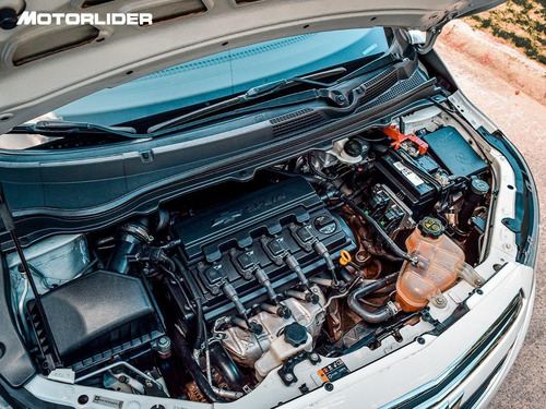 Imagen 13 de 25 de Chevrolet Onix Ltz 1.4 Extra Full | Permuta / Financia