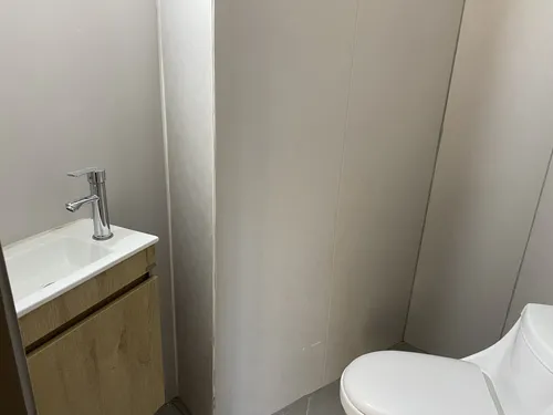 Arriendo Oficina O Habitacional