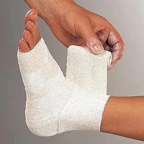 Curativo Bota De Unna C/ Pasta Óxido De Zinco 7,5cm X 9,2m Bota Unna Derma Cure