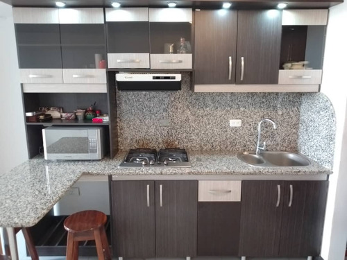 Venta Bello Apartamento Amoblado, Piso 3, Conjunto Resid. La Costanera, Higuerote
