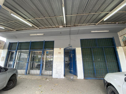 Imagen 2 de 12 de Galpon Local Comercial En Alquiler Y Venta Florencio Varela
