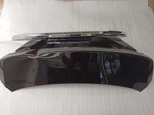 Imagen 2 de 12 de Tapa Baúl Y Moldura Trasera Golpeada Suzuki Dzire 2019