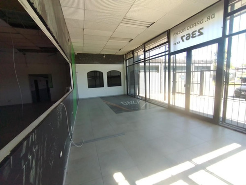 Imagen 4 de 21 de Local Comercial Depósito Oficinas