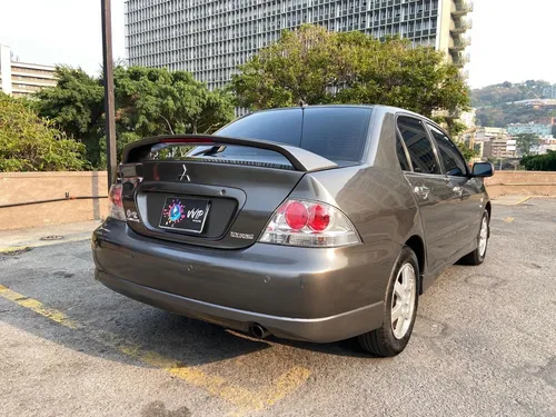 Mitsubishi Lancer Touring