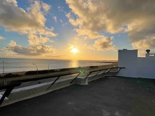 Imagen 6 de 8 de Alquilo Muy Lindo Penthouse Frente Al Mar En Pinares