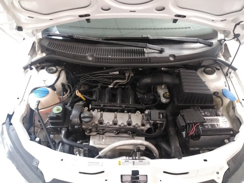 Imagen 15 de 15 de Volkswagen Gol 2017 1.6 Trendline Mt 4 P