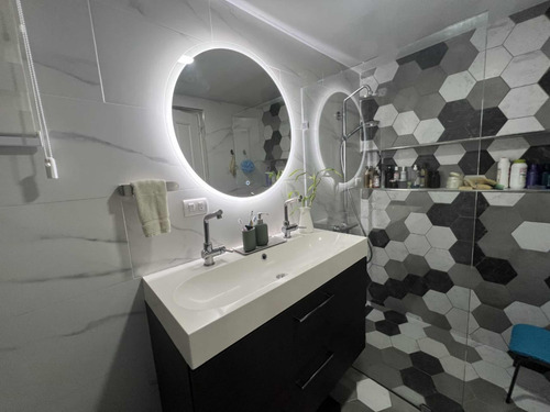 Se Vende Apartamento De 3 Habitaciones En Urb. Real