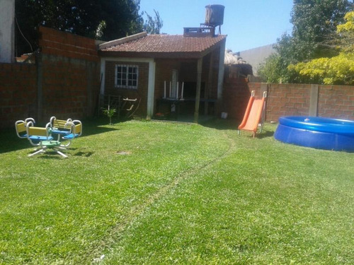 Casa Alquiler 2 Dormitorios 1 Baño 1 Patio 300 Mts 2 - Villa Elvira
