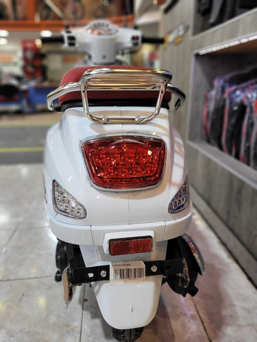 Imagen 4 de 11 de Motomel Strato Euro 150 Okm Tamburrino Motos