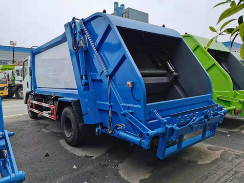 Imagen 4 de 15 de Camion Compactador De Basura