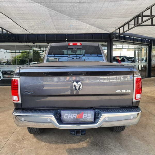 Imagem 3 de 10 de Ram 2500 Laramie 6.7 Tdi Cd 4x4 Diesel 2016