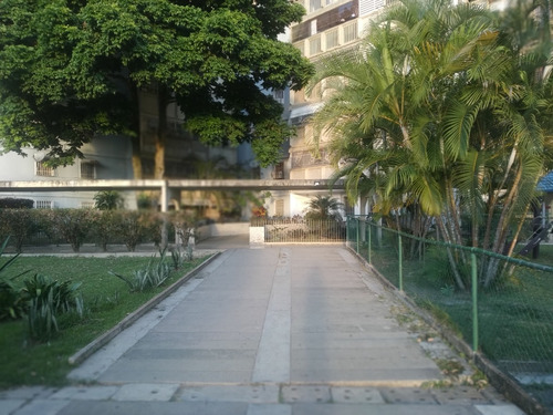 Alquiler En Las Danielas Baruta
