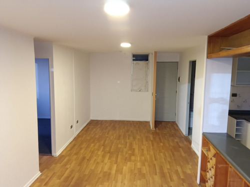 Departamento En Venta Con Estacionamiento, Altos De Maipú