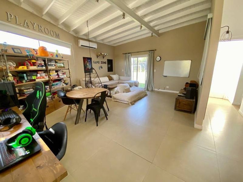 Casa En Venta Ubicado En Santa Teresa, Villanueva (tigre)
