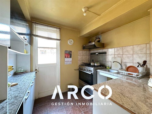 Casa En Venta De 4 Dorm. En Marathon. Macul