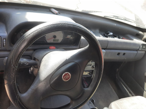 Imagem 3 de 8 de Fiat